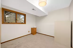 10134 Utah Ave S, Bloomington, MN 55438 - Photo 16