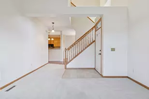 2687 Mallard Dr, Woodbury, MN 55125 - Photo 14