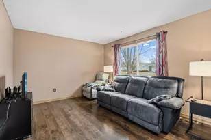 812 Cedar St SW, Isanti, MN 55040 - Photo 8