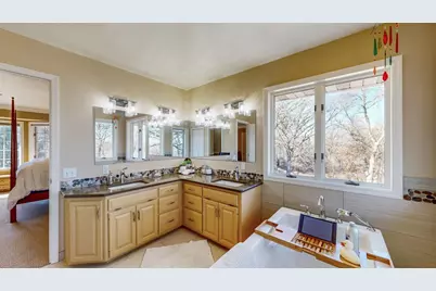 2108 9th Place SW, Austin, MN 55912 - Photo 32