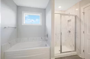 1539 Creekwood Dr, New Richmond, WI 54017 - Photo 14