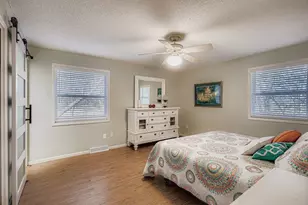 21581 Creekside Cir, Lakeville, MN 55044 - Photo 8