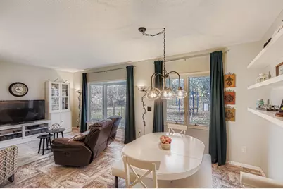 21581 Creekside Circle, Lakeville, MN 55044 - Photo 4