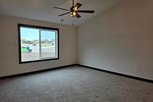 317 Falcon Run, Eagle Lake, MN 56024 - Photo 10