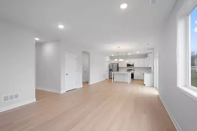 1323 Compton Avenue, River Falls, WI 54022 - Photo 10