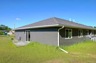 1805 11th Ave E, Menomonie, WI 54751 - Photo 6