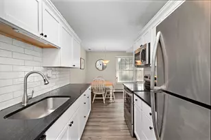 4618 Cedar Lk Rd S, Saint Louis Park, MN 55416 - Photo 4