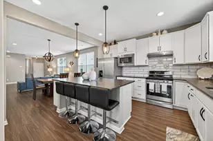 10232 Ironwood Ln, Corcoran, MN 55374 - Photo 12