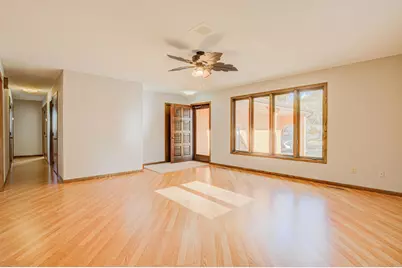 111 Franklin Avenue SW, Watertown, MN 55388 - Photo 4