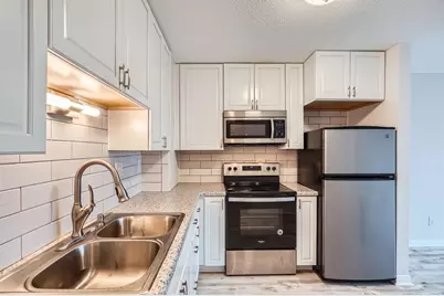 66 9th Street E #1305, Saint Paul, MN 55101 - Photo 6