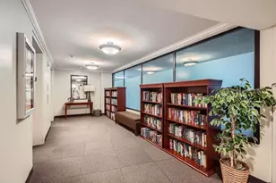 66 9th St E, Saint Paul, MN 55101 - Photo 16