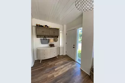 1026 S Newton Avenue, Albert Lea, MN 56007 - Photo 2