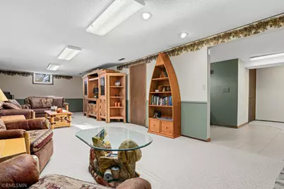 2231 Queens Drive, Woodbury, MN 55125 - Photo 32