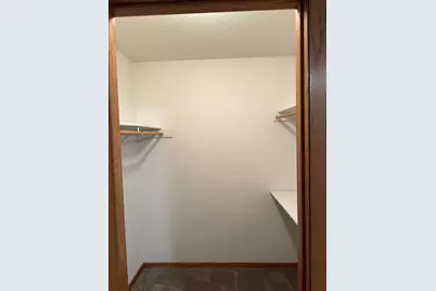 520 Harriett Drive, Marshall, MN 56258 - Photo 6