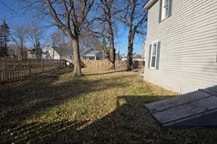 800 Powers St, Stewart, MN 55385 - Photo 16