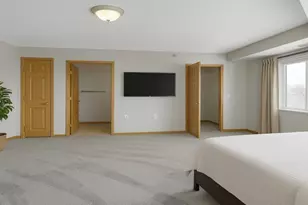 1321 Lake Dr W, Chanhassen, MN 55317 - Photo 6