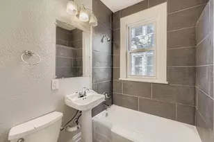 830 University Ave W, Saint Paul, MN 55104 - Photo 10