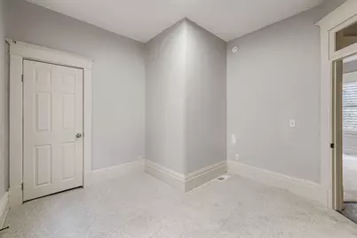 830 University Avenue W, Saint Paul, MN 55104 - Photo 12