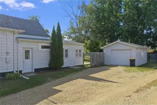 112 5th St NE, Stewartville, MN 55976 - Photo 16