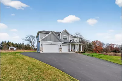 26265 Hunter Avenue, Wyoming, MN 55092 - Photo 2