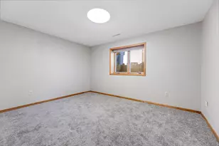 616 E Sarnia St, Winona, MN 55987 - Photo 22