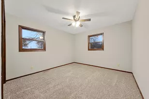 351 1st Ave NE, Wells, MN 56097 - Photo 30