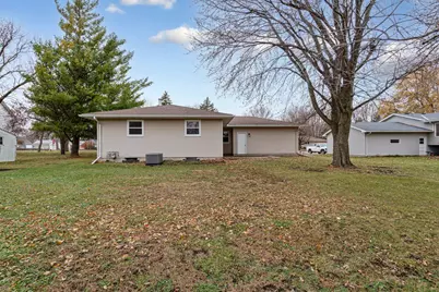 351 1st Avenue NE, Wells, MN 56097 - Photo 6