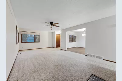 351 1st Avenue NE, Wells, MN 56097 - Photo 14