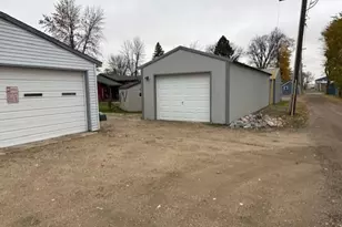 211 9th St S, Breckenridge, MN 56520 - Photo 6