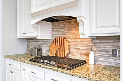 5865 Comstock Lane N, Plymouth, MN 55446 - Photo 12