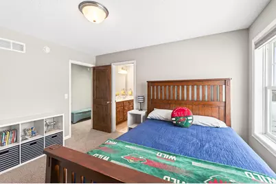 5865 Comstock Lane N, Plymouth, MN 55446 - Photo 30