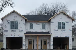 806 7th St N, Fargo, ND 58102 - Photo 2