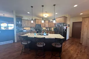 240 N Pond Dr, Jackson, MN 56143 - Photo 4