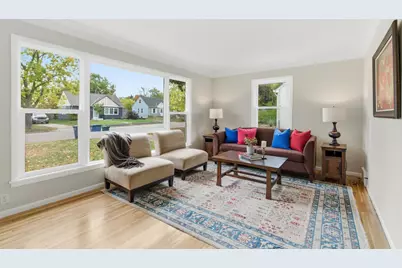 4213 Islemount Place, Robbinsdale, MN 55422 - Photo 2