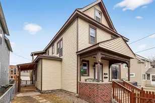 823 Hardenbergh Pl, Saint Paul, MN 55117 - Photo 2