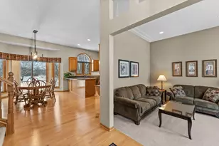 534 Linden Ln, Lino Lakes, MN 55014 - Photo 4