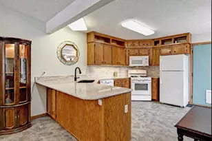 14351 Glenda Dr, Apple Valley, MN 55124 - Photo 4