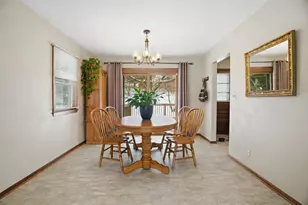 6170 Carleda Way, Inver Grove Heights, MN 55076 - Photo 4