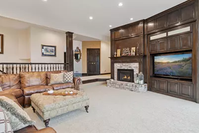 10 Apple Orchard Court, Dellwood, MN 55110 - Photo 34