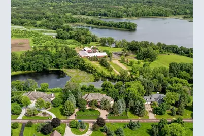 10 Apple Orchard Court, Dellwood, MN 55110 - Photo 2