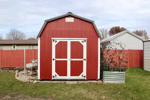 318 4th St NW, Blooming Prairie, MN 55917 - Photo 22