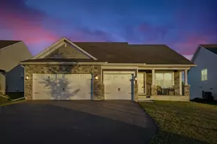 1336 Chestnut Cir, Carver, MN 55315 - Photo 24