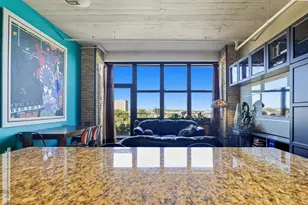 290 Market St, Minneapolis, MN 55405 - Photo 6