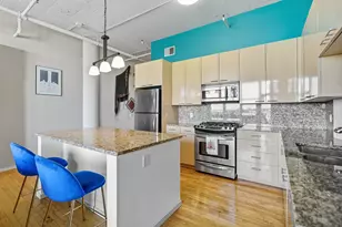 290 Market St, Minneapolis, MN 55405 - Photo 4