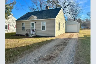 320 3rd Street NW, Wadena, MN 56482 - Photo 1