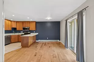 2010 Ridge Dr, Saint Louis Park, MN 55416 - Photo 10