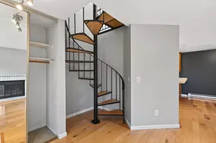 2010 Ridge Dr, Saint Louis Park, MN 55416 - Photo 8