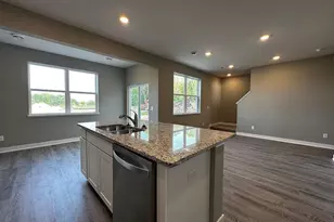 12669 Erskin St NE, Blaine, MN 55449 - Photo 4