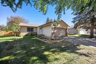 4240 Braddock Trail, Eagan, MN 55123 - Photo 6