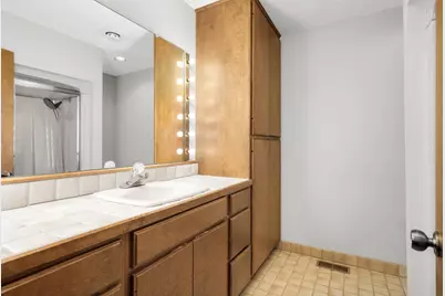 1166 Kingsley Court S, Mendota Heights, MN 55118 - Photo 36